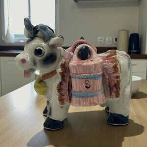 Hand-Painted Ceramic Cow Salt & Pepper Shakers Vintage Collectible 1950s Style